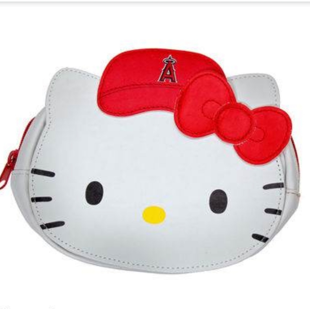 🆕️ Hello Kitty x Anaheim Angels Coin Purse